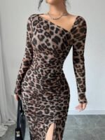 Leopard print Rushed bodycon midi dress - Image 3